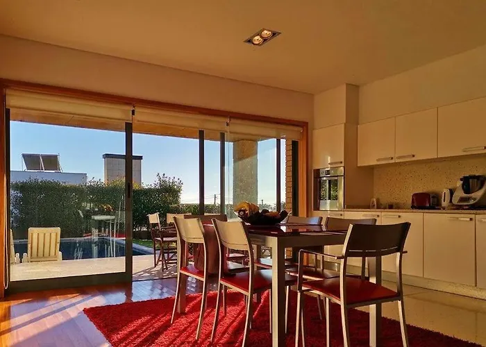 Hill & House بيت للعطل