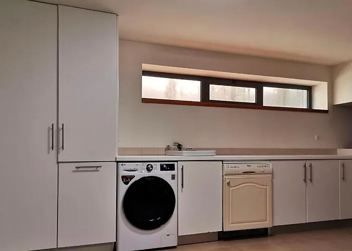 بيت للعطل Hill & House