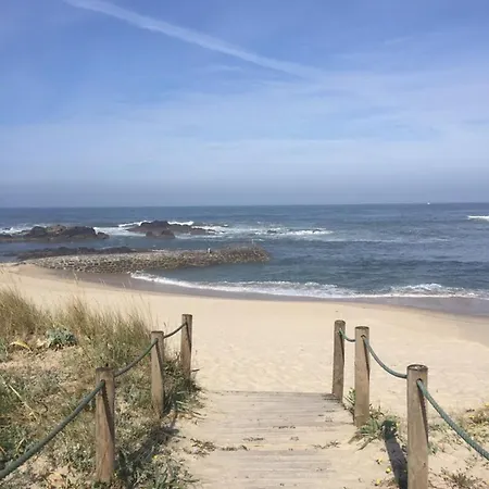 Hill & House ויאנה דו קסטלו