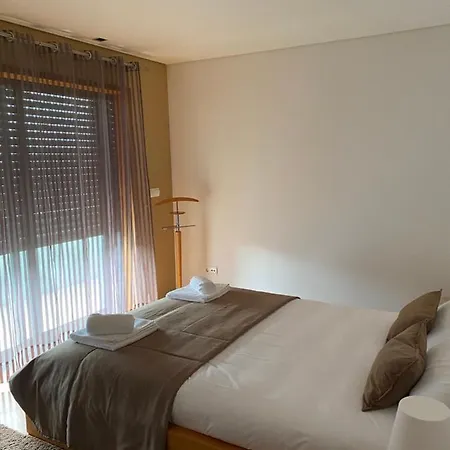 Hill & House ויאנה דו קסטלו