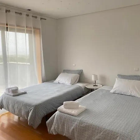 Hill & House בית נופש ויאנה דו קסטלו