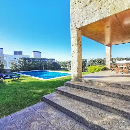 בית נופש Hill & House *