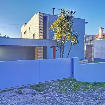 Hill & House * ויאנה דו קסטלו