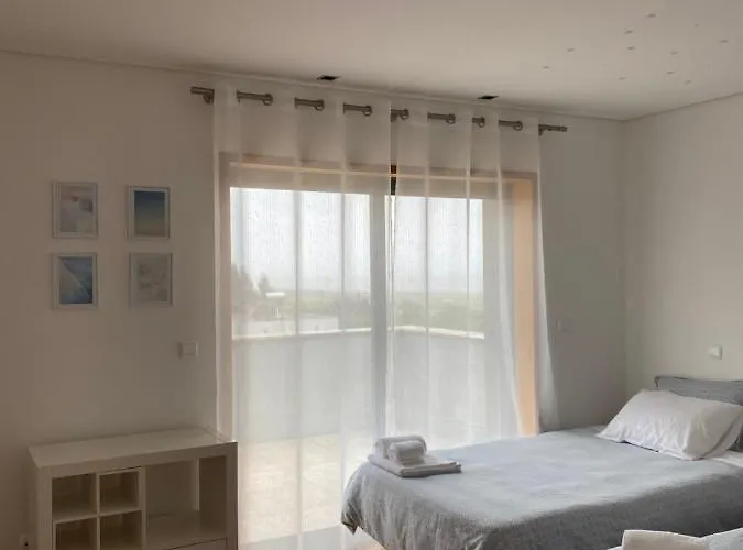 Hill & House 펜션 비아나도카스텔로