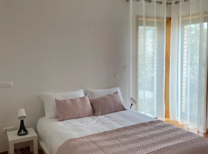 Hill & House 펜션 비아나도카스텔로